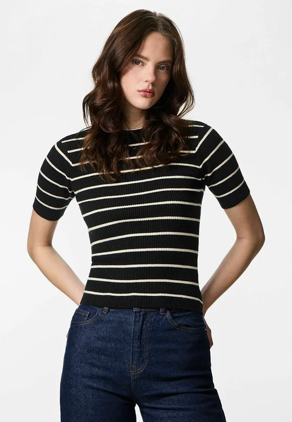 Футболка с принтом мира Pieces, Black, Черный, Футболка с принтом мира Pieces, Black
Футболка с принтом мира Pieces, Black, Черный, Футболка с принтом мира Pieces, Black