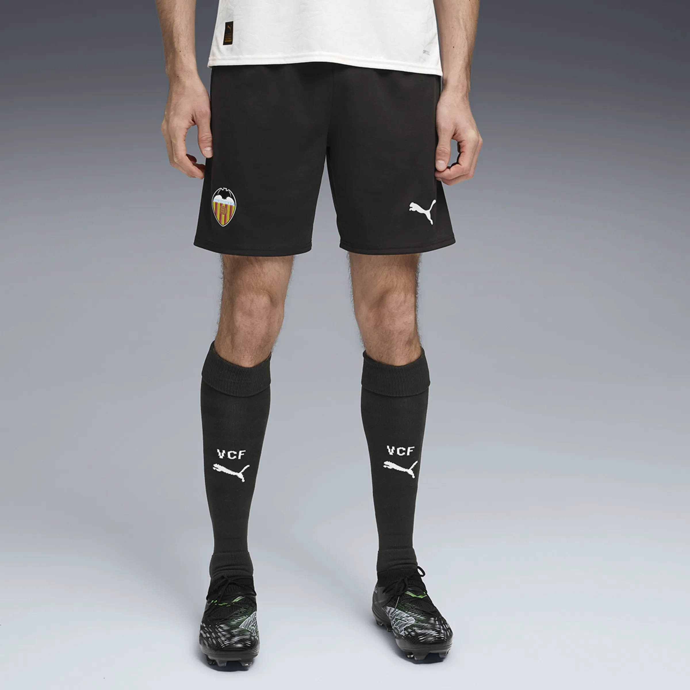 Мужские шорты VCF Replica Puma, черный
Мужские шорты VCF Replica Puma, черный