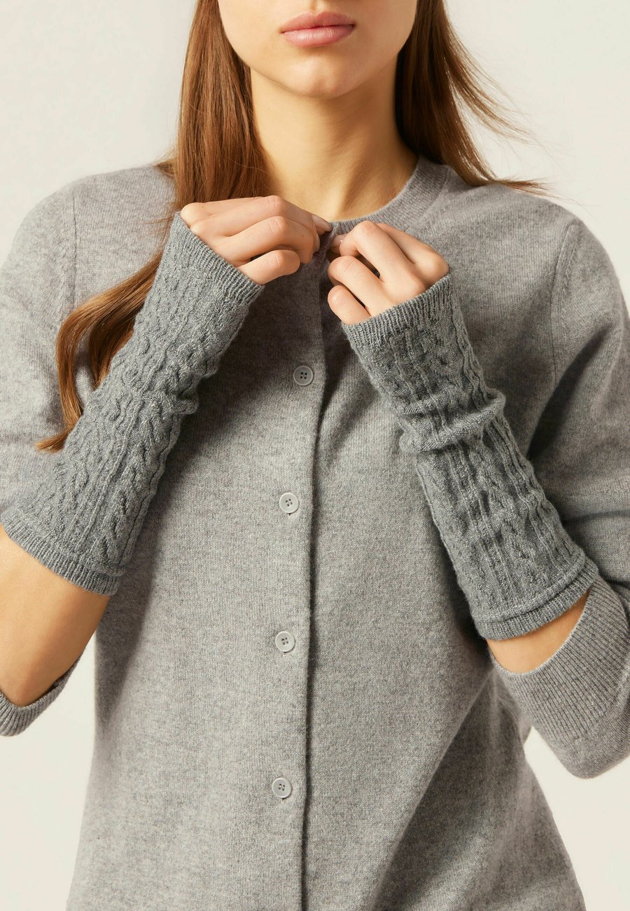 Перчатки Calzedonia Fingerless gloves, Grey/Light Grey
Перчатки Calzedonia Fingerless gloves, Grey/Light Grey