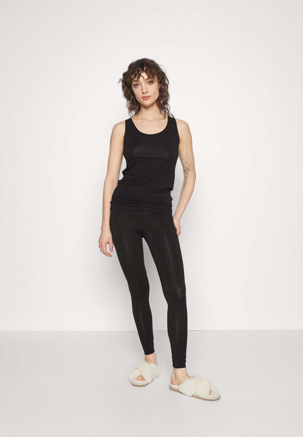Леггинсы Marks & Spencer, черный
Леггинсы Marks & Spencer, черный
