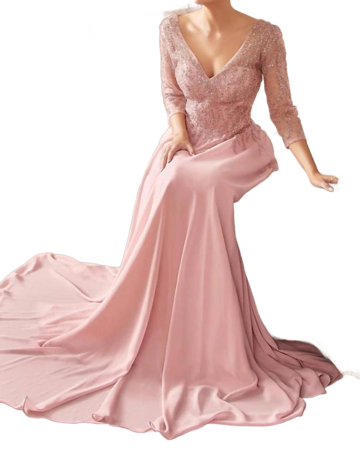 Ladivine Шифоновое платье А-силуэта с длинными рукавами, цвет пыльно-розовый
Ladivine Шифоновое платье А-силуэта с длинными рукавами, цвет пыльно-розовый