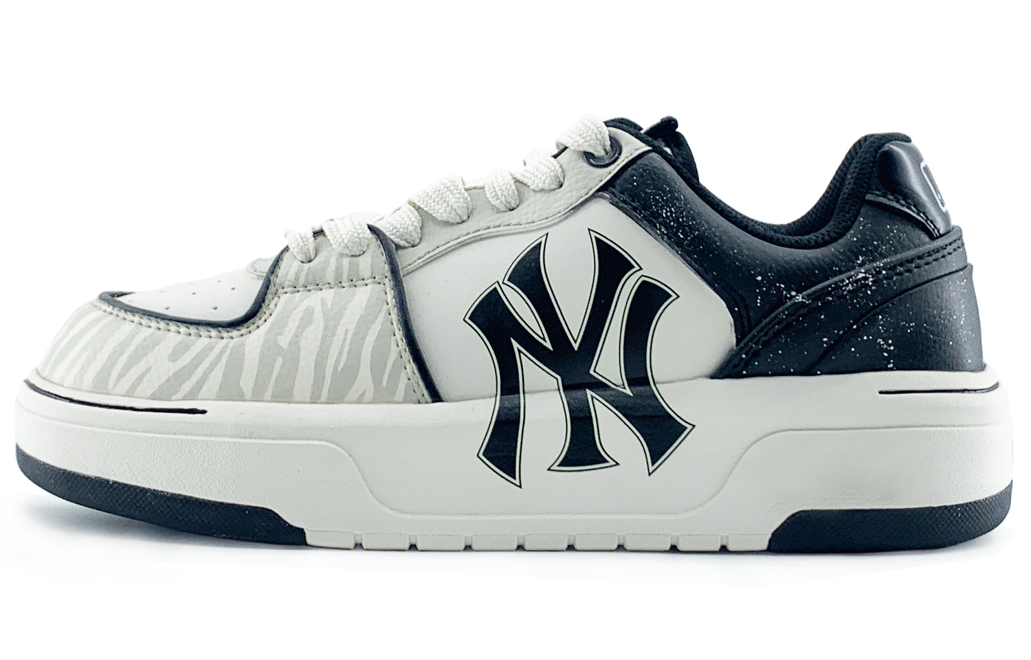 MLB Кроссовки для скейтбординга Eight% с зебровым принтом, устойчивые к истиранию, низкие, унисекс, бело-серые, цвет White Gray
MLB Кроссовки для скейтбординга Eight% с зебровым принтом, устойчивые к истиранию, низкие, унисекс, бело-серые, цвет White Gray