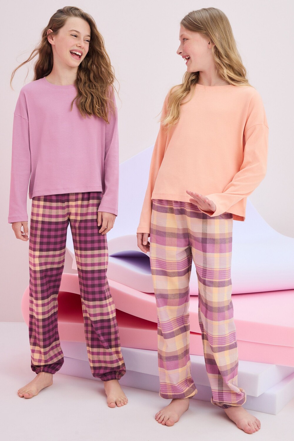 Комплект пижам Next, 2 комплекта, фиолетовый/оранжевый
Комплект пижам Next, 2 комплекта, фиолетовый/оранжевый