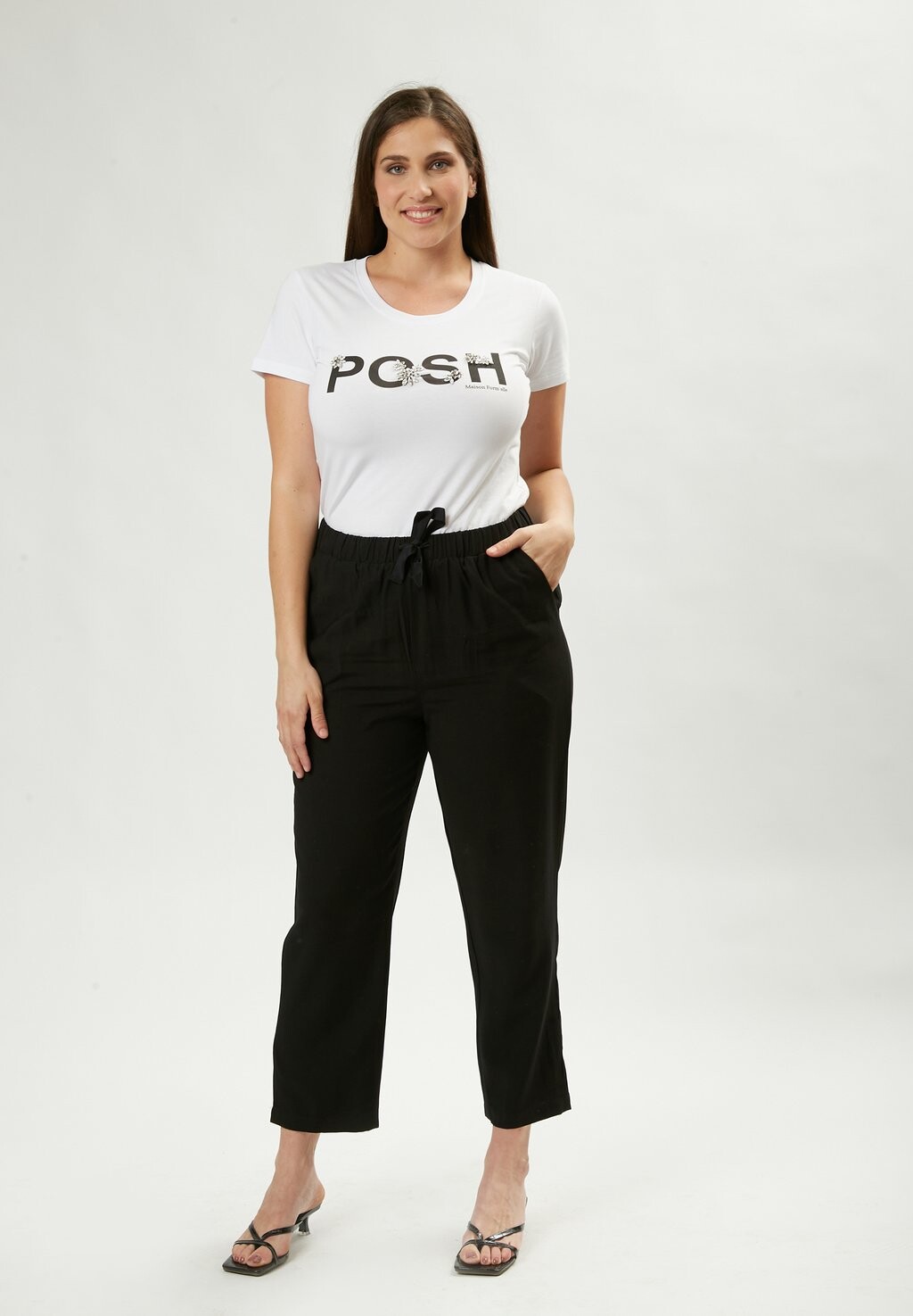 Футболка с принтом EMBELLISHED Maison Form'elle, белый
Футболка с принтом EMBELLISHED Maison Form'elle, белый