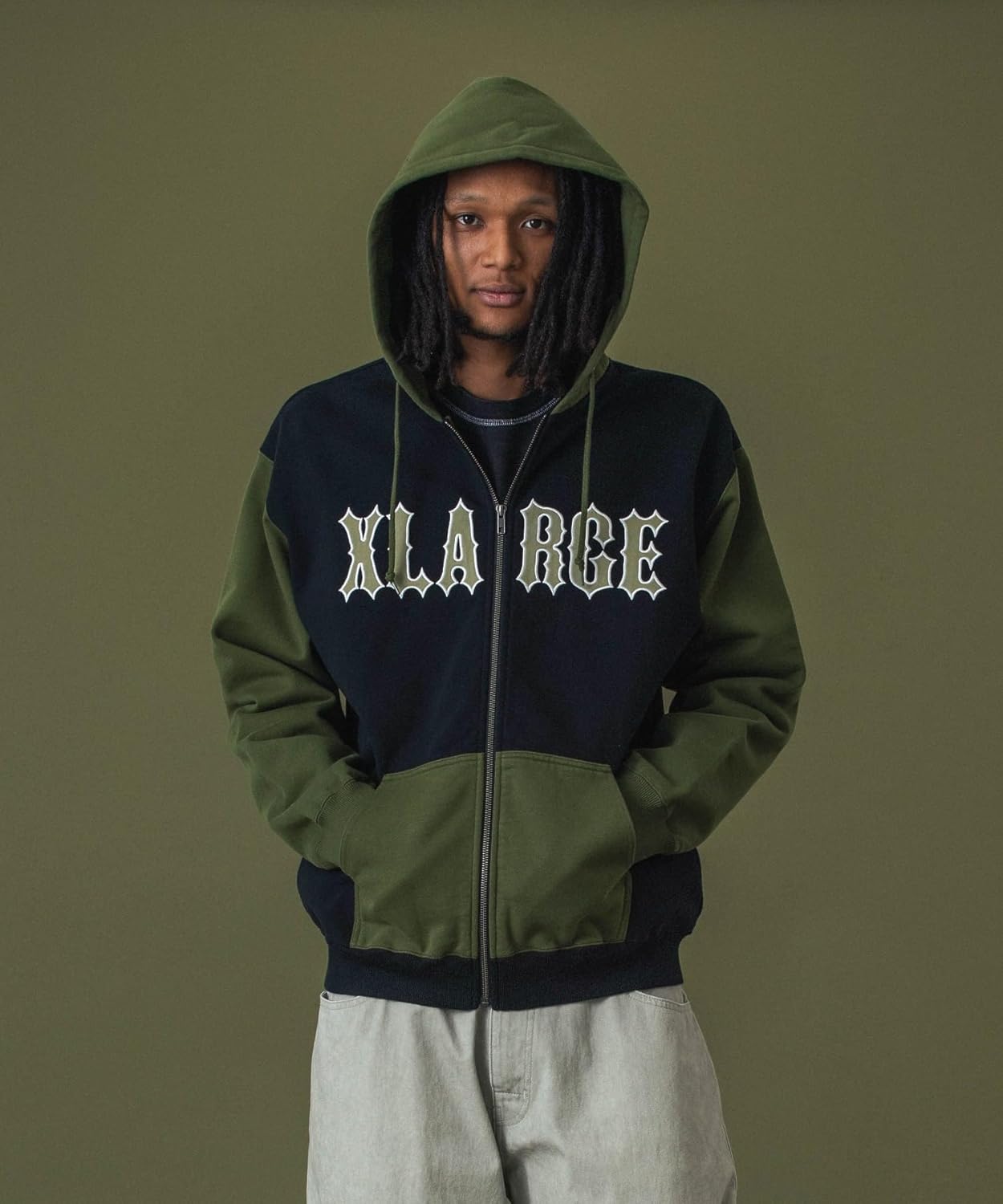 Мужская толстовка с капюшоном на молнии, цветные блоки, размер XL Xlarge, зеленый
Мужская толстовка с капюшоном на молнии, цветные блоки, размер XL Xlarge, зеленый