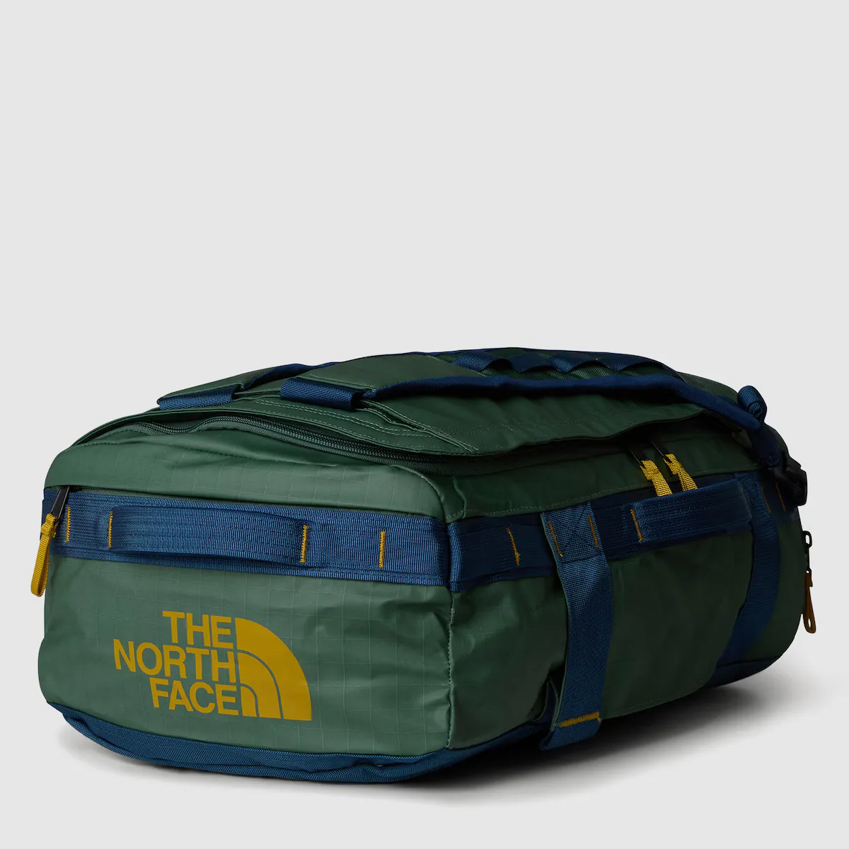 Спортивная сумка унисекс BaseCamp Duffel Voyager 32L The North Face, синий/зеленый
Спортивная сумка унисекс BaseCamp Duffel Voyager 32L The North Face, синий/зеленый