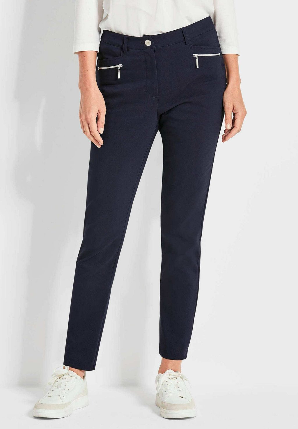 Брюки BAUCHWEG BELLA GOLDNER, темно-синий
Брюки BAUCHWEG BELLA GOLDNER, темно-синий