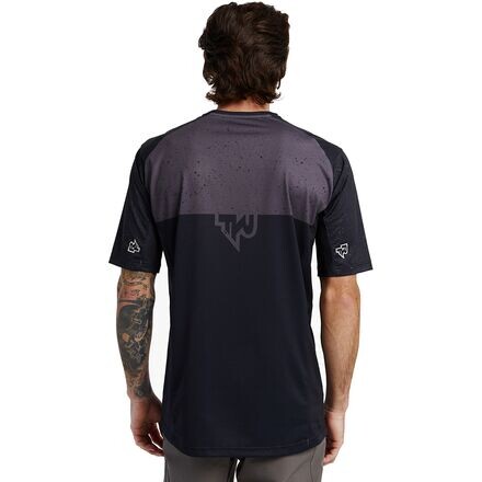 Джерси с короткими рукавами Indy мужские Race Face, черный
Джерси с короткими рукавами Indy мужские Race Face, черный