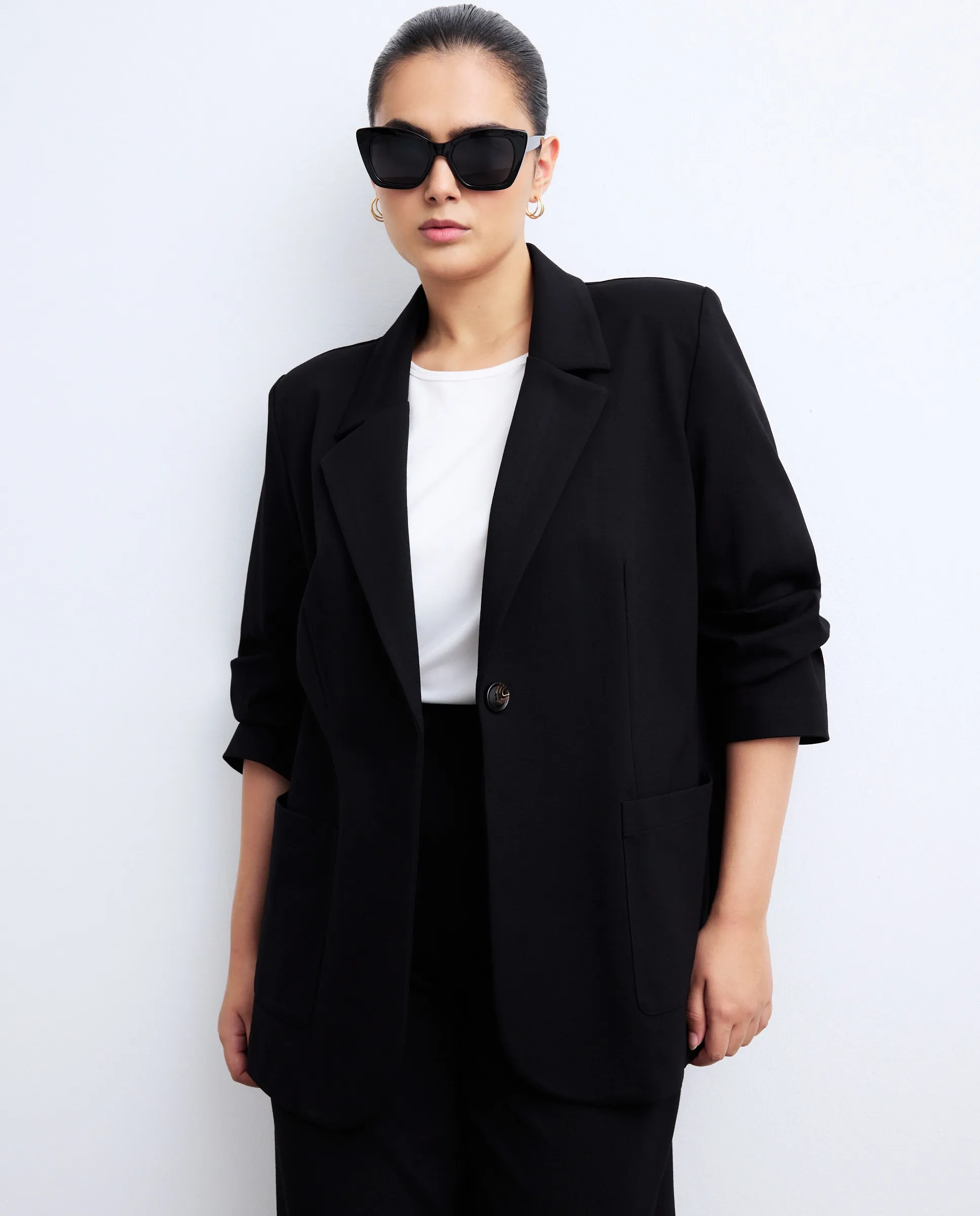 Женский однотонный трикотажный блейзер Couchel, черный
Женский однотонный трикотажный блейзер Couchel, черный