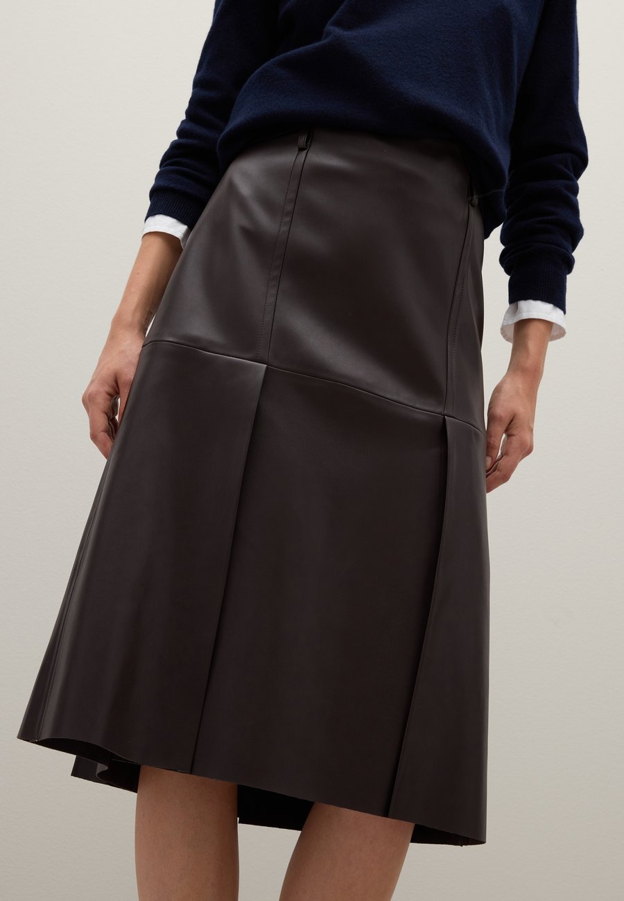 Юбка PIOMBO REGULAR FIT, Dark Brown
Юбка PIOMBO REGULAR FIT, Dark Brown