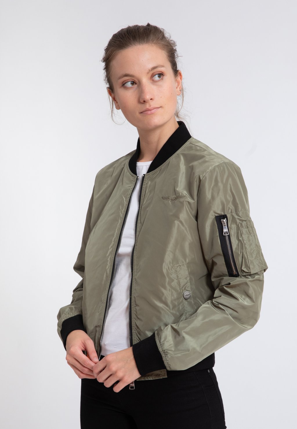 Куртка-бомбер MA1 Bombers, светло-серый
Куртка-бомбер MA1 Bombers, светло-серый