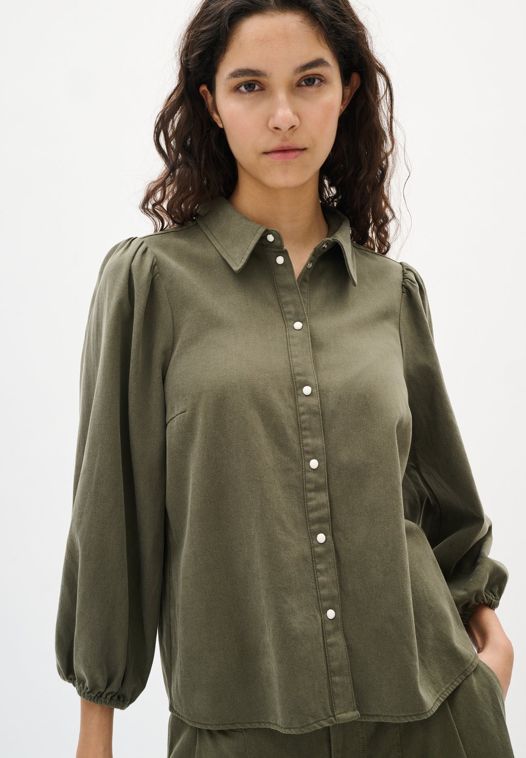 Блузка на пуговицах BALLARII InWear, оливковый
Блузка на пуговицах BALLARII InWear, оливковый