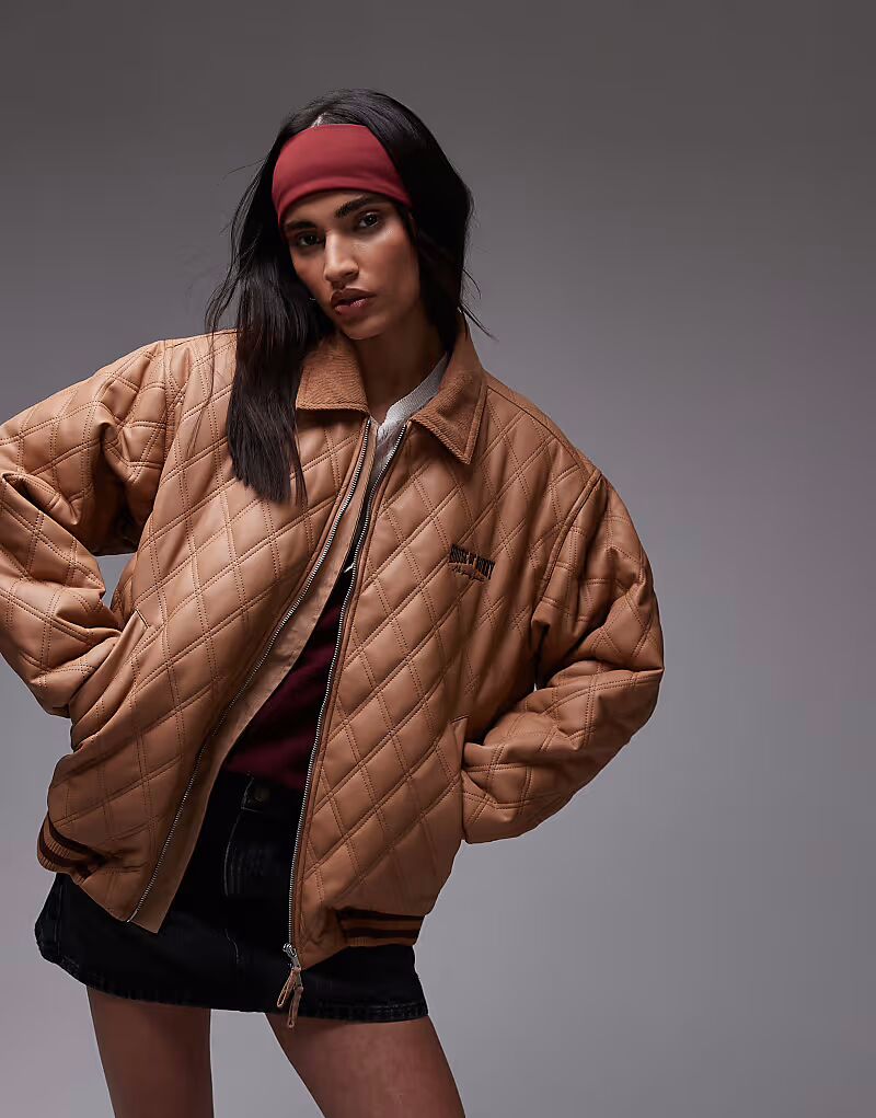 Стеганая куртка-бомбер House of Sunny в коричневом цвете, Коричневый, Стеганая куртка-бомбер House of Sunny в коричневом цвете
Стеганая куртка-бомбер House of Sunny в коричневом цвете, Коричневый, Стеганая куртка-бомбер House of Sunny в коричневом цвете