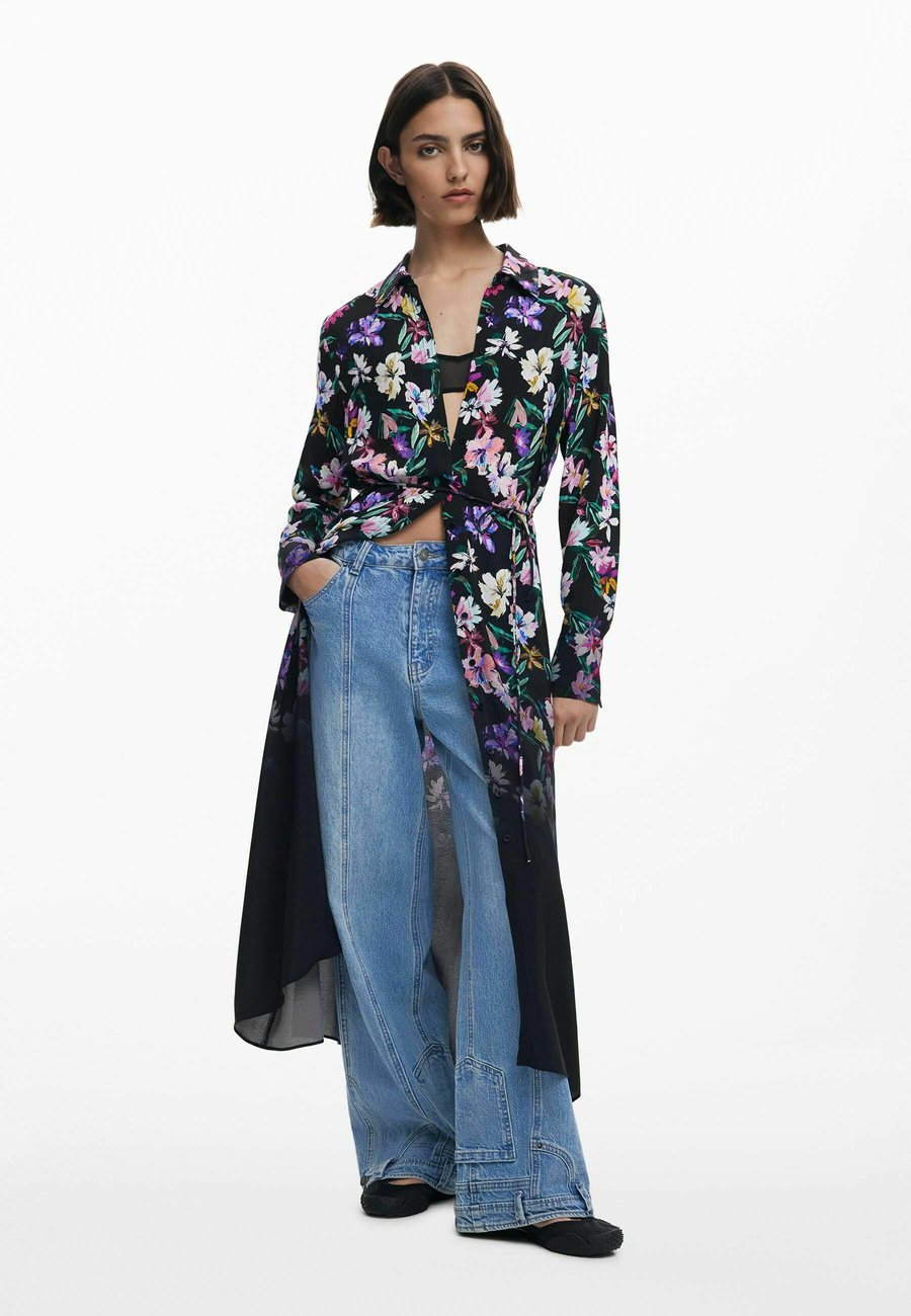 Платье Desigual GRADIENT FLORAL, Material Finishes/Black
Платье Desigual GRADIENT FLORAL, Material Finishes/Black