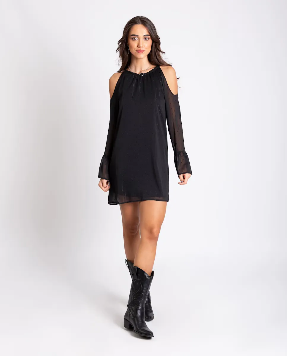 Короткое платье с открытыми плечами The-Are, черный
Короткое платье с открытыми плечами The-Are, черный