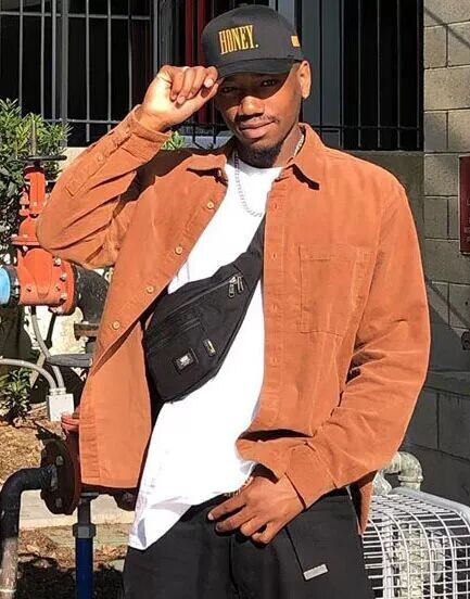 Черная поясная сумка Vans Ward
Черная поясная сумка Vans Ward