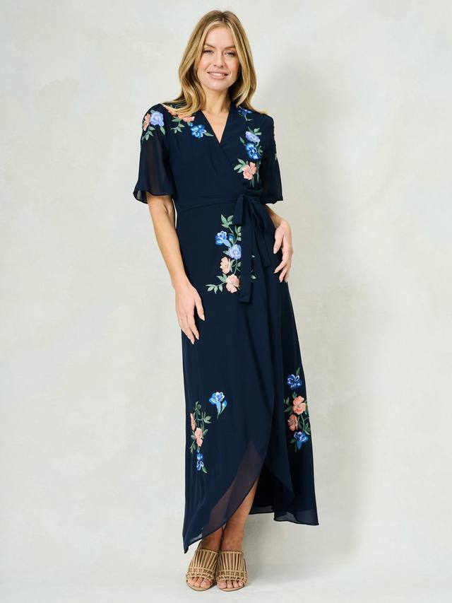 Платье макси Agatha с цветочной вышивкой и запахом Hope & Ivy, Navy/Multi
Платье макси Agatha с цветочной вышивкой и запахом Hope & Ivy, Navy/Multi
