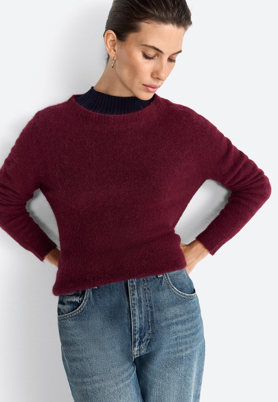 Джемпер Rich & Royal Jumper, Ruby Glow/Bordeaux
Джемпер Rich & Royal Jumper, Ruby Glow/Bordeaux