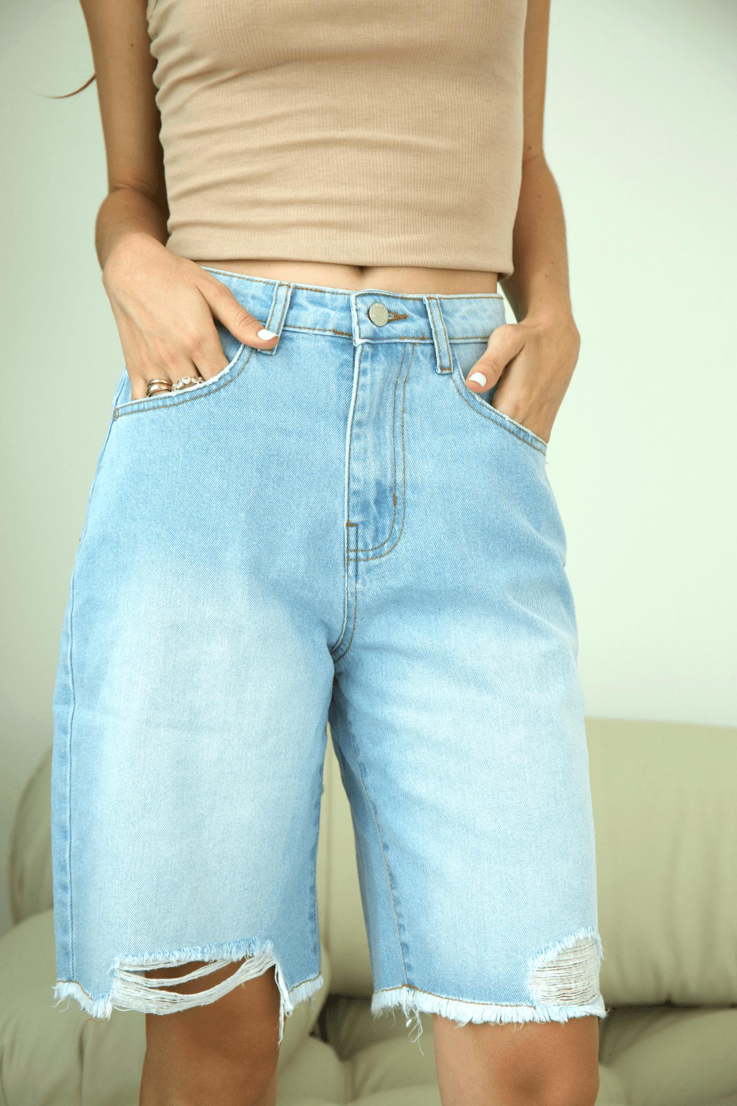 Джинсовые шорты Zuri Distressed в светло-голубом цвете Hustle N Holla
Джинсовые шорты Zuri Distressed в светло-голубом цвете Hustle N Holla