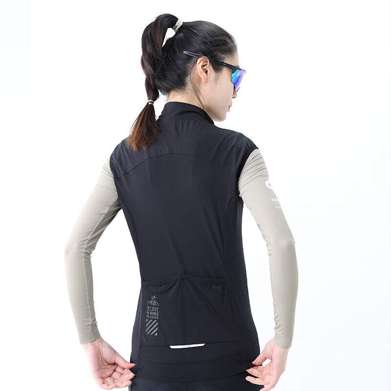 Жилет женский для велоспорта Mountainpeak ветрозащитный быстросохнущий L, мультиколор
Жилет женский для велоспорта Mountainpeak ветрозащитный быстросохнущий L, мультиколор