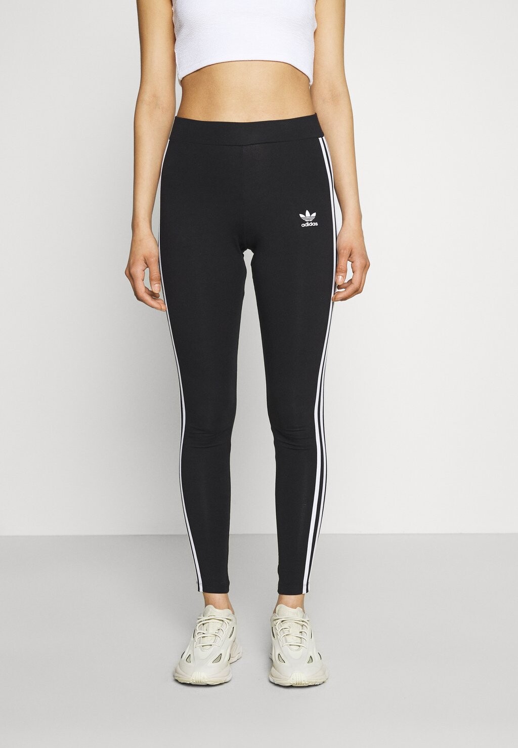 Леггинсы STRIPES COMPRESSION Leggings adidas Originals, черный
Леггинсы STRIPES COMPRESSION Leggings adidas Originals, черный