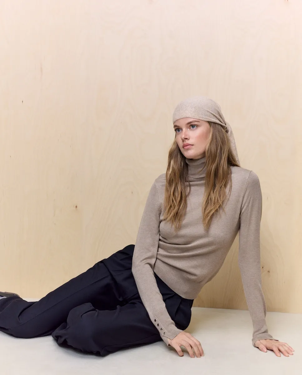 Женский базовый свитер с высоким воротником Easy Wear, коричневый
Женский базовый свитер с высоким воротником Easy Wear, коричневый