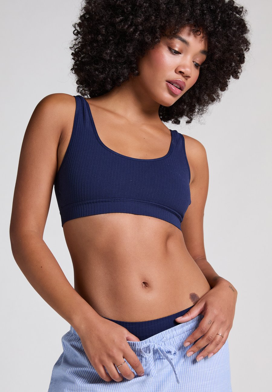 Бюстье Hunkemöller DIANNE, Blue/Dark Blue
Бюстье Hunkemöller DIANNE, Blue/Dark Blue