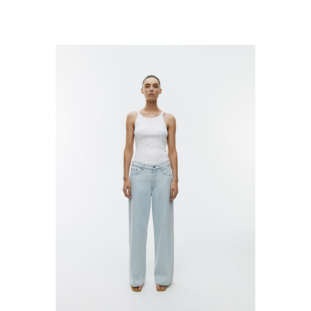 Женские широкие джинсы Arket с низкой талией, светло-голубой
Женские широкие джинсы Arket с низкой талией, светло-голубой
