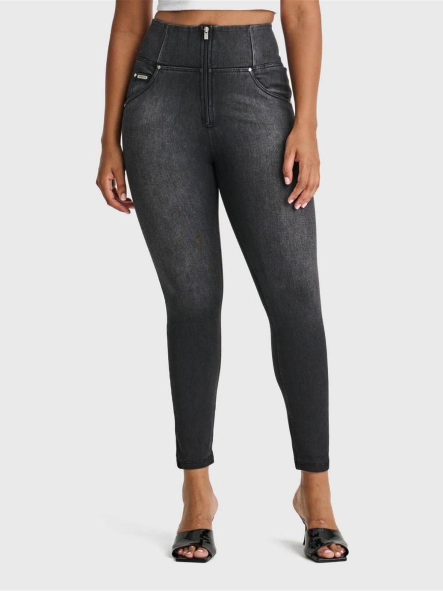 Женские облегающие джинсы с высокой посадкой и эффектом коррекции фигуры Freddy, Black
Женские облегающие джинсы с высокой посадкой и эффектом коррекции фигуры Freddy, Black