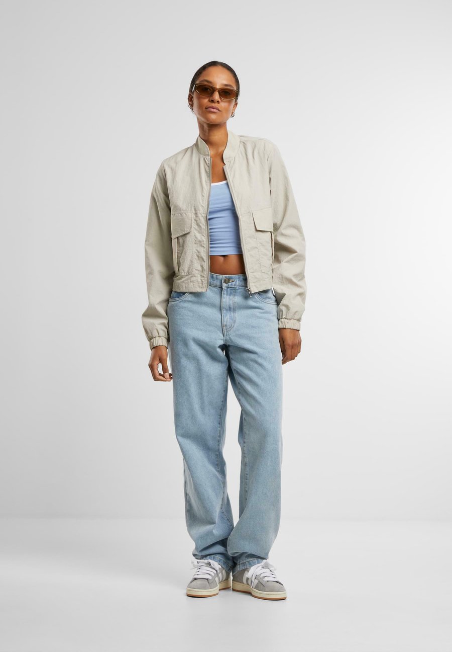 Топ Urban Classics CONTRAST CROPPED, Powderblue White Blushedrose White/Multi-Coloured
Топ Urban Classics CONTRAST CROPPED, Powderblue White Blushedrose White/Multi-Coloured