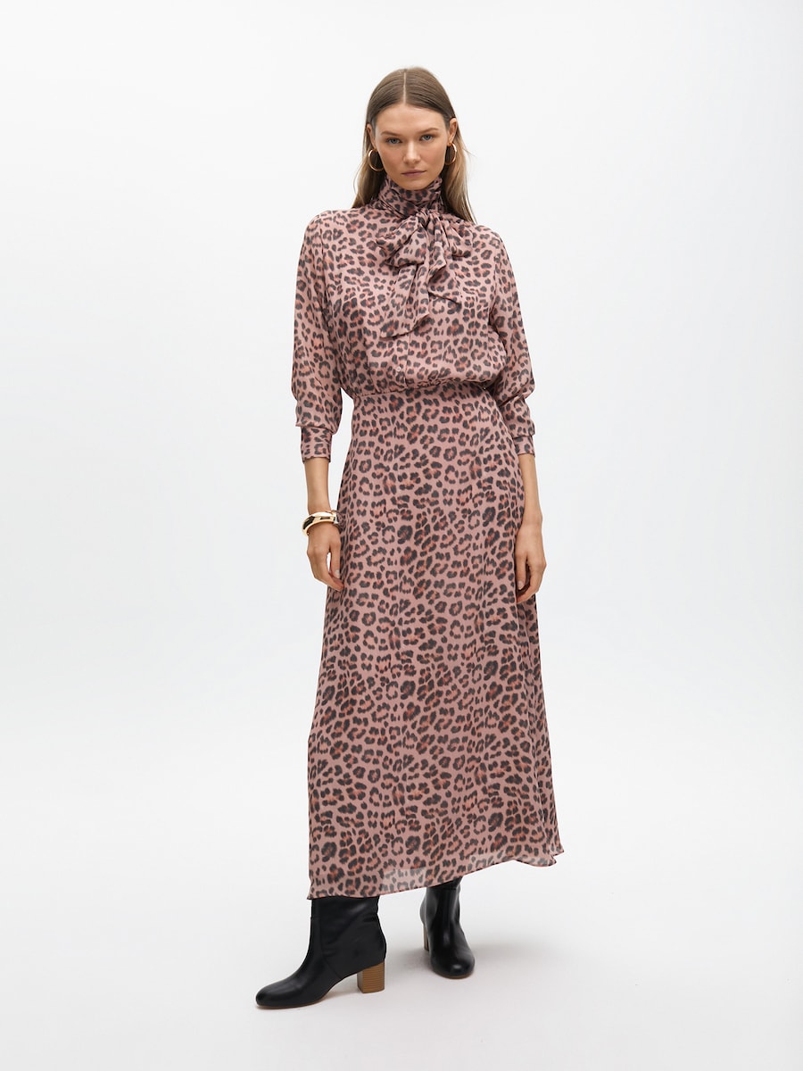 Платье-рубашка Lola Casademunt, темно-розовый
Платье-рубашка Lola Casademunt, темно-розовый