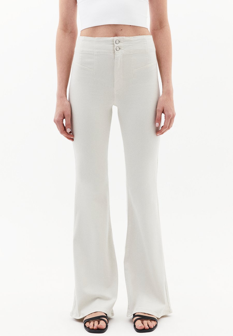 Брюки OXXO ULTRA HIGH-WAISTED FLARE, Silver Birch/Beige
Брюки OXXO ULTRA HIGH-WAISTED FLARE, Silver Birch/Beige