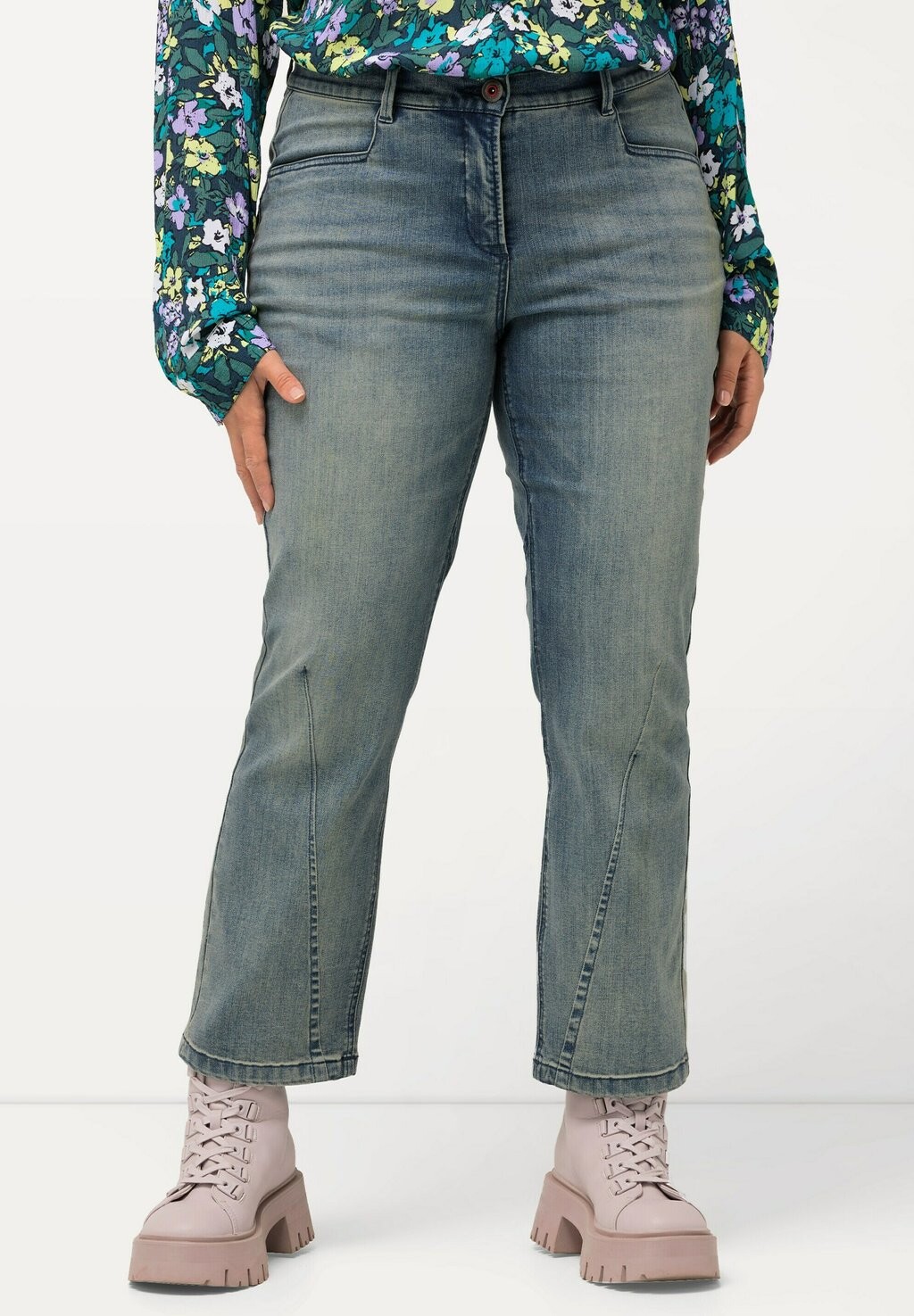 Джинсы-клеш Mandy Ulla Popken, цвет blue denim
Джинсы-клеш Mandy Ulla Popken, цвет blue denim