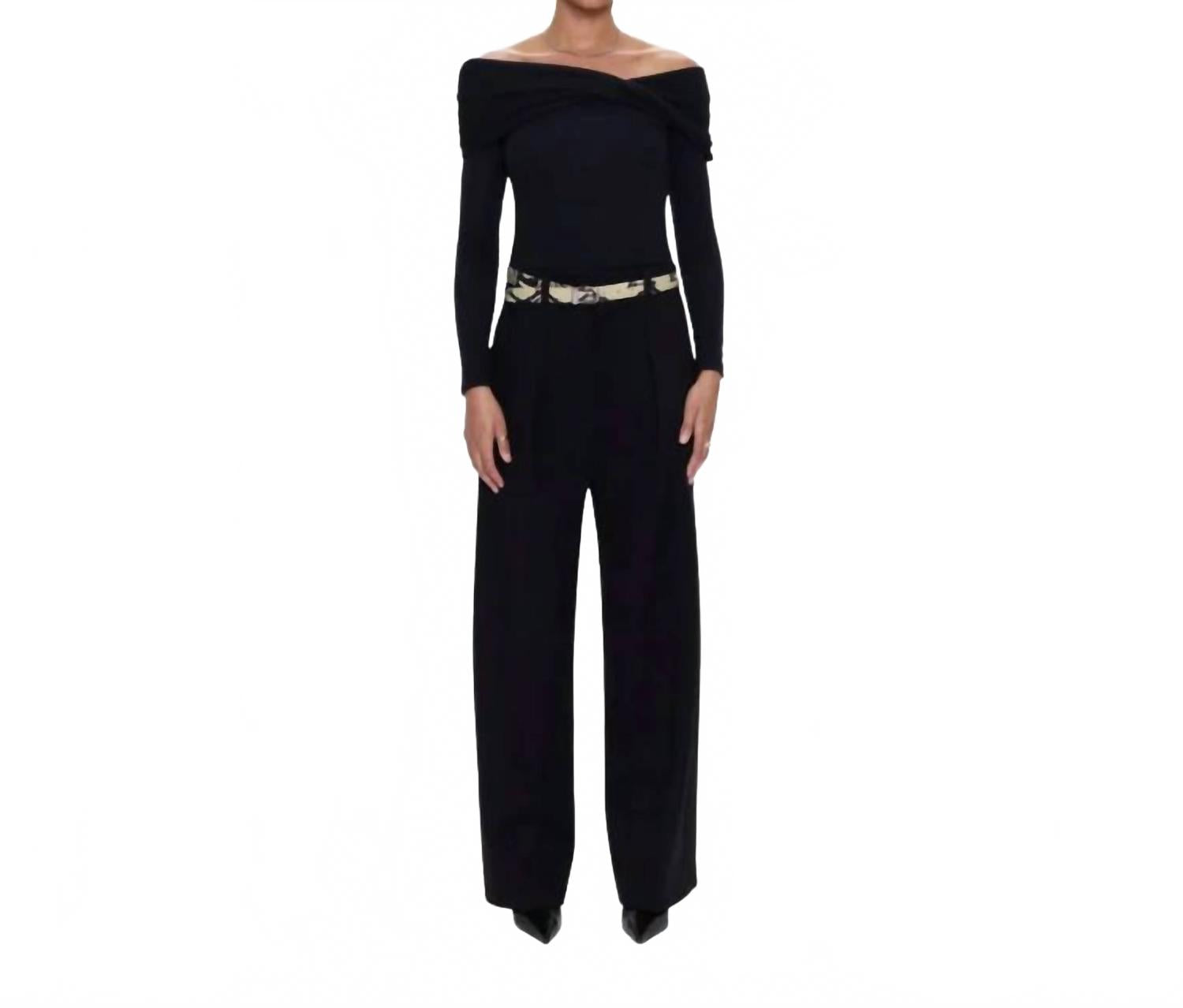 Плиссированные брюки из ткани понте от Eden для вечернего выхода PISTOLA, night out
Плиссированные брюки из ткани понте от Eden для вечернего выхода PISTOLA, night out