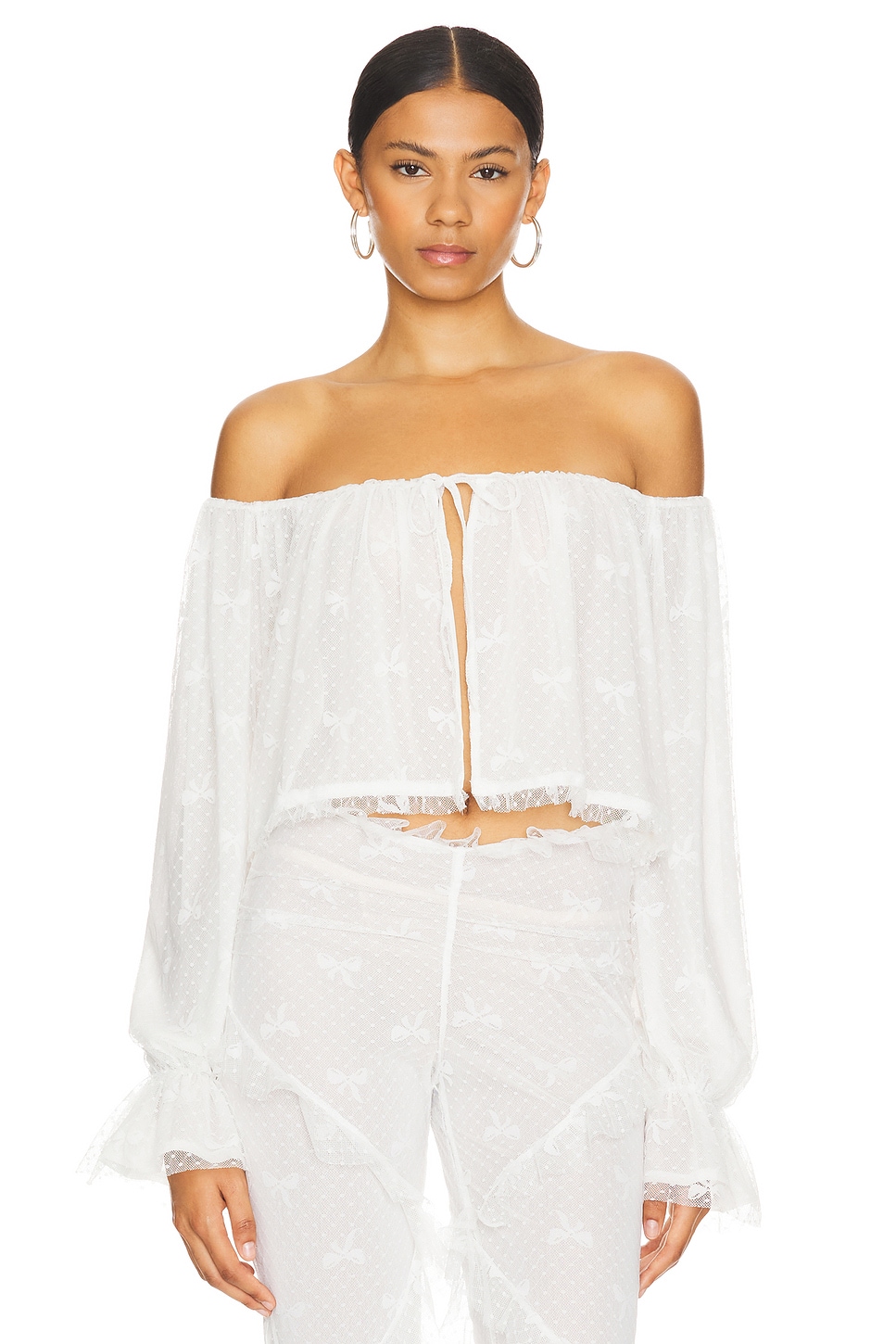 Кларес топ Loba, белый
Кларес топ Loba, белый