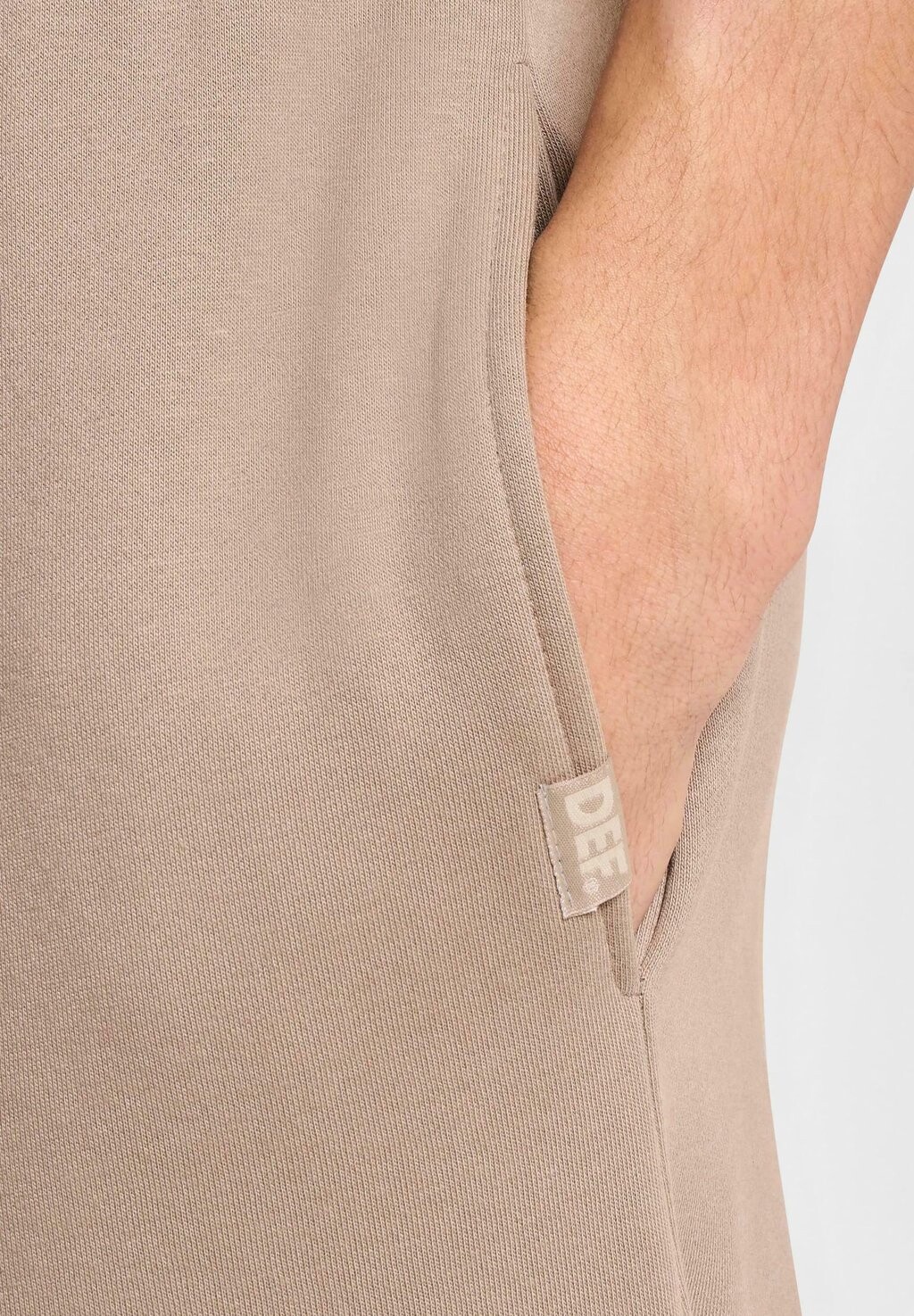 Тренировочный низ DEF, коричневый
Тренировочный низ DEF, коричневый