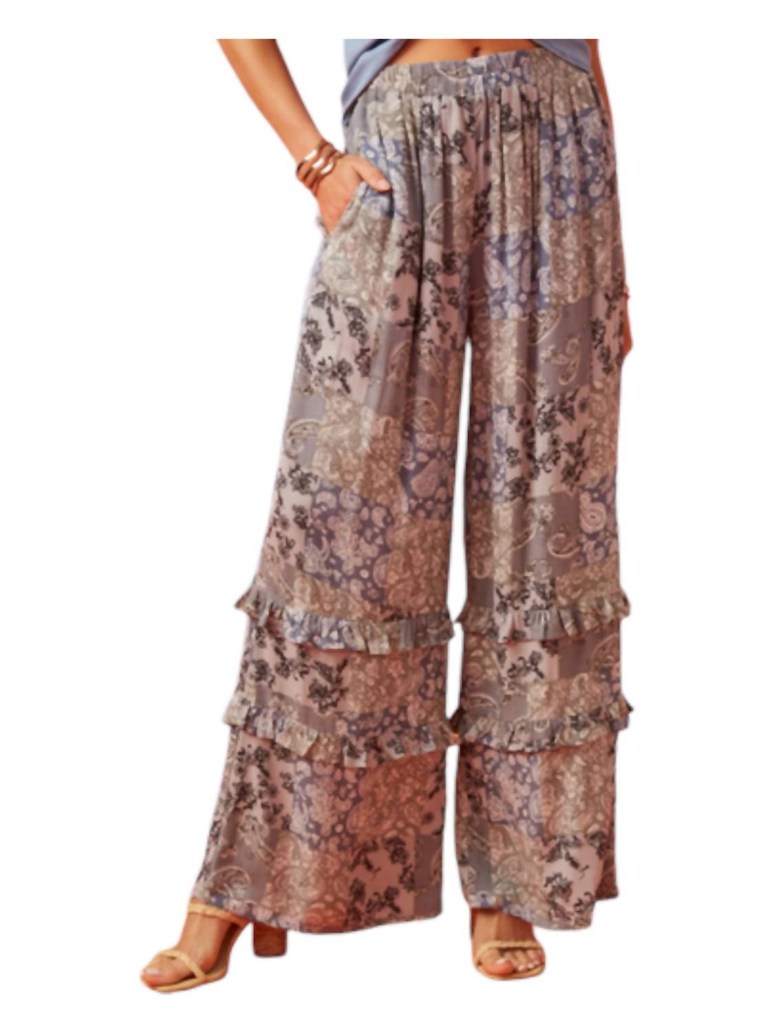 Брюки с оборками и узором пейсли синего цвета Hayden LA
Брюки с оборками и узором пейсли синего цвета Hayden LA