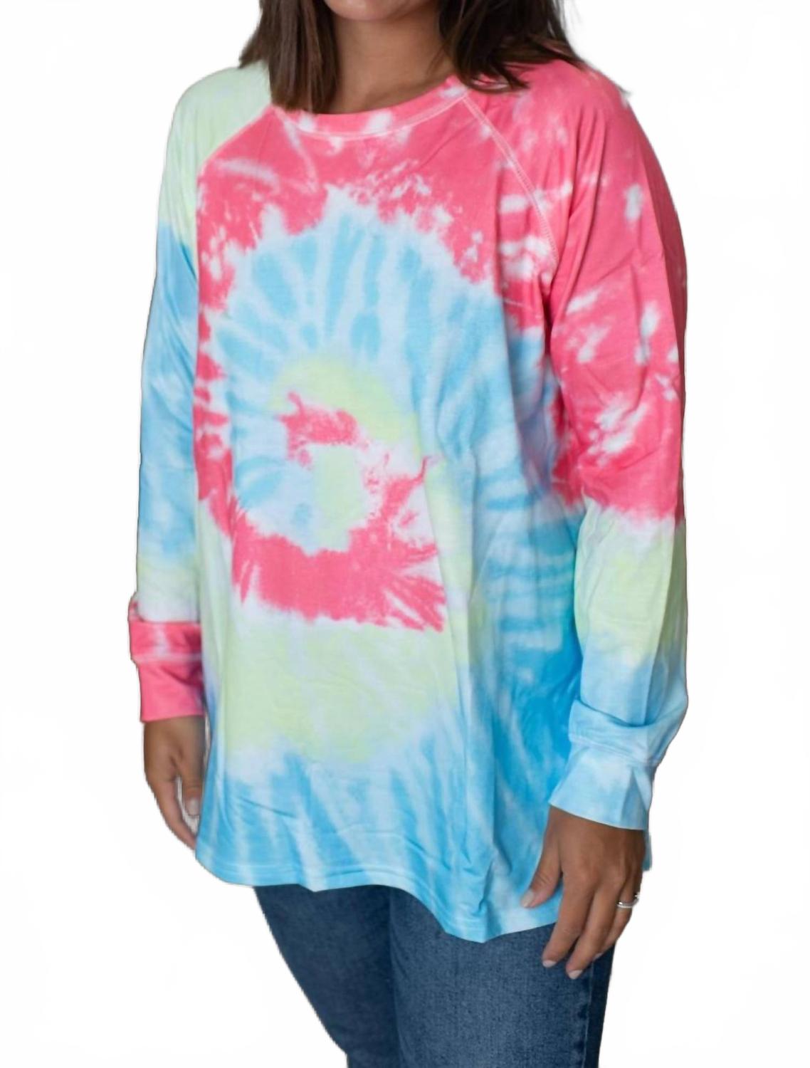 Яркая розовая туника в технике тай-дай с закрученными узорами Sassy Swirl Shirley Stone
Яркая розовая туника в технике тай-дай с закрученными узорами Sassy Swirl Shirley Stone