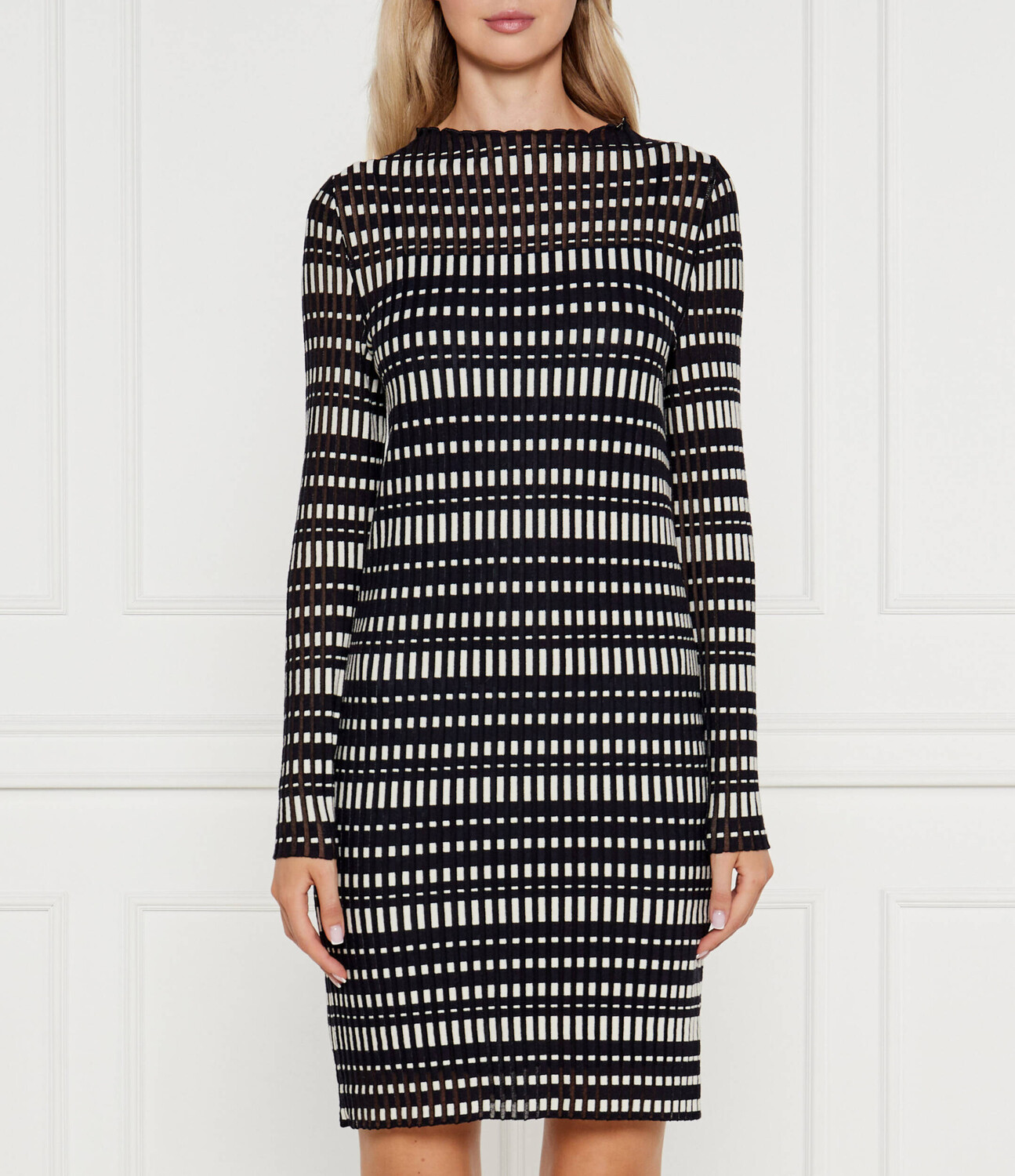 Платье Marc Cain, черный
Платье Marc Cain, черный