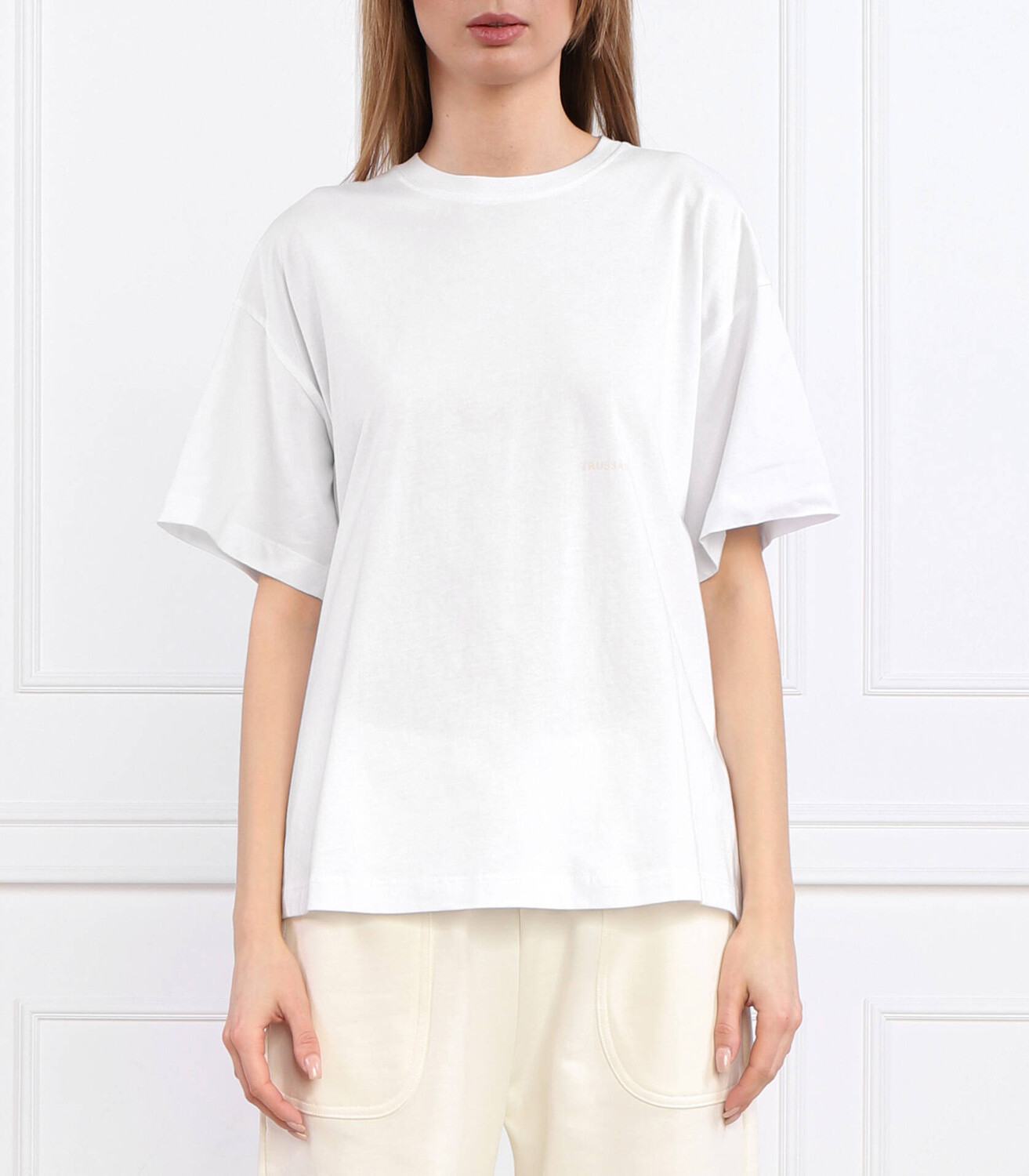 Футболка Trussardi loose fit, белый
Футболка Trussardi loose fit, белый