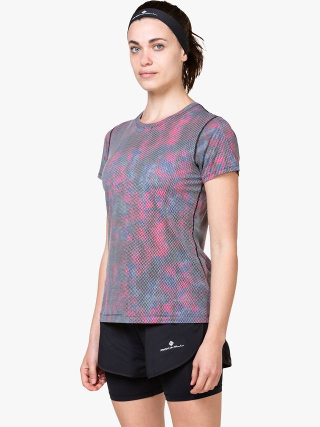 Технологичная женская футболка для бега с коротким рукавом Ronhill, цвет Multi Daydream
Технологичная женская футболка для бега с коротким рукавом Ronhill, цвет Multi Daydream