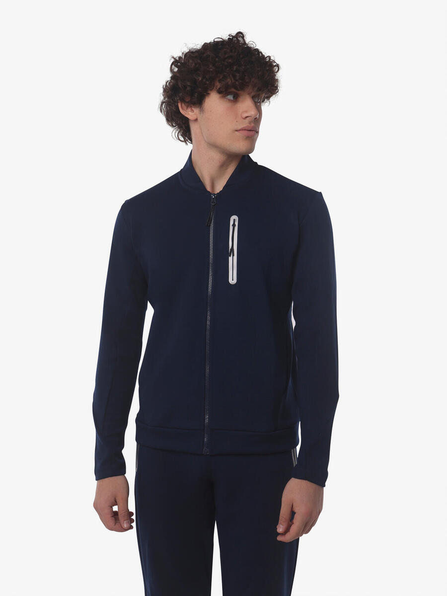 JAKED Темно-синяя мужская синтетическая толстовка для фитнеса
JAKED Темно-синяя мужская синтетическая толстовка для фитнеса