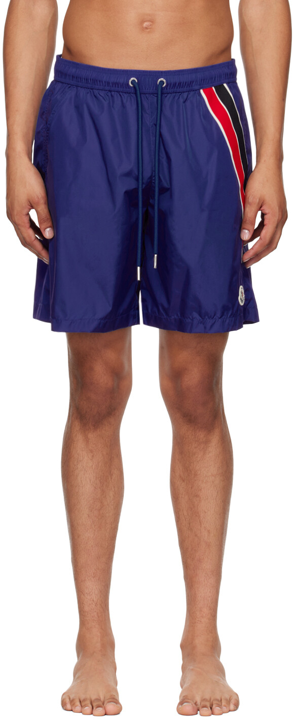 Плавки-шорты в синюю полоску Moncler
Плавки-шорты в синюю полоску Moncler