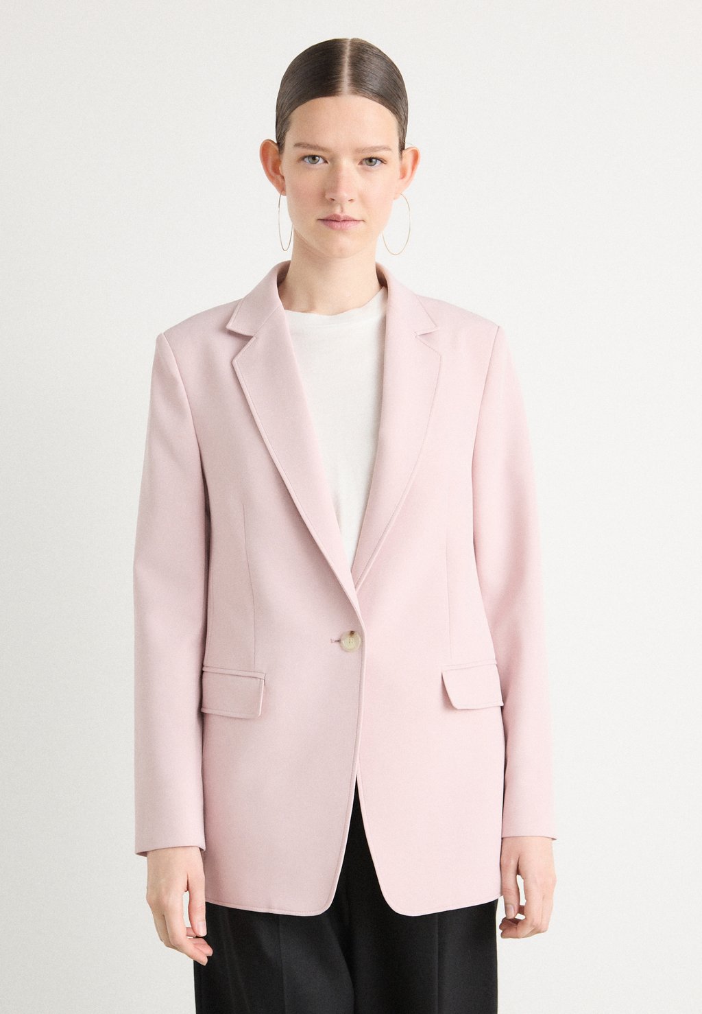 Блейзер JABLA BOSS, лиловый
Блейзер JABLA BOSS, лиловый