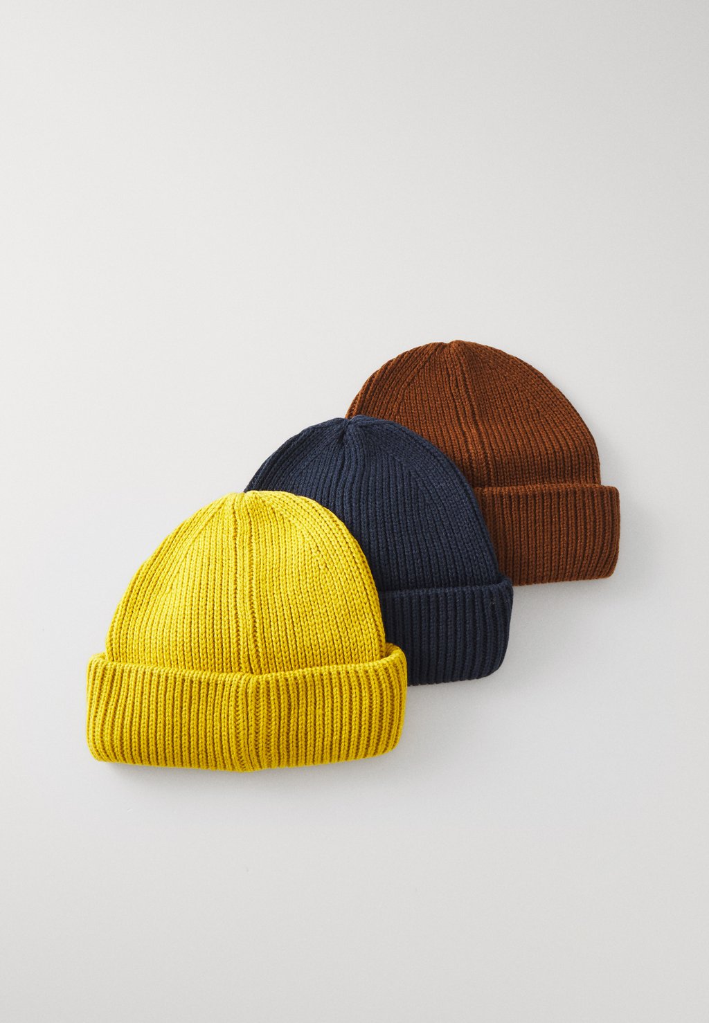 Шапка UNISEX 3 PACK Pier One, темно-коричневый
Шапка UNISEX 3 PACK Pier One, темно-коричневый