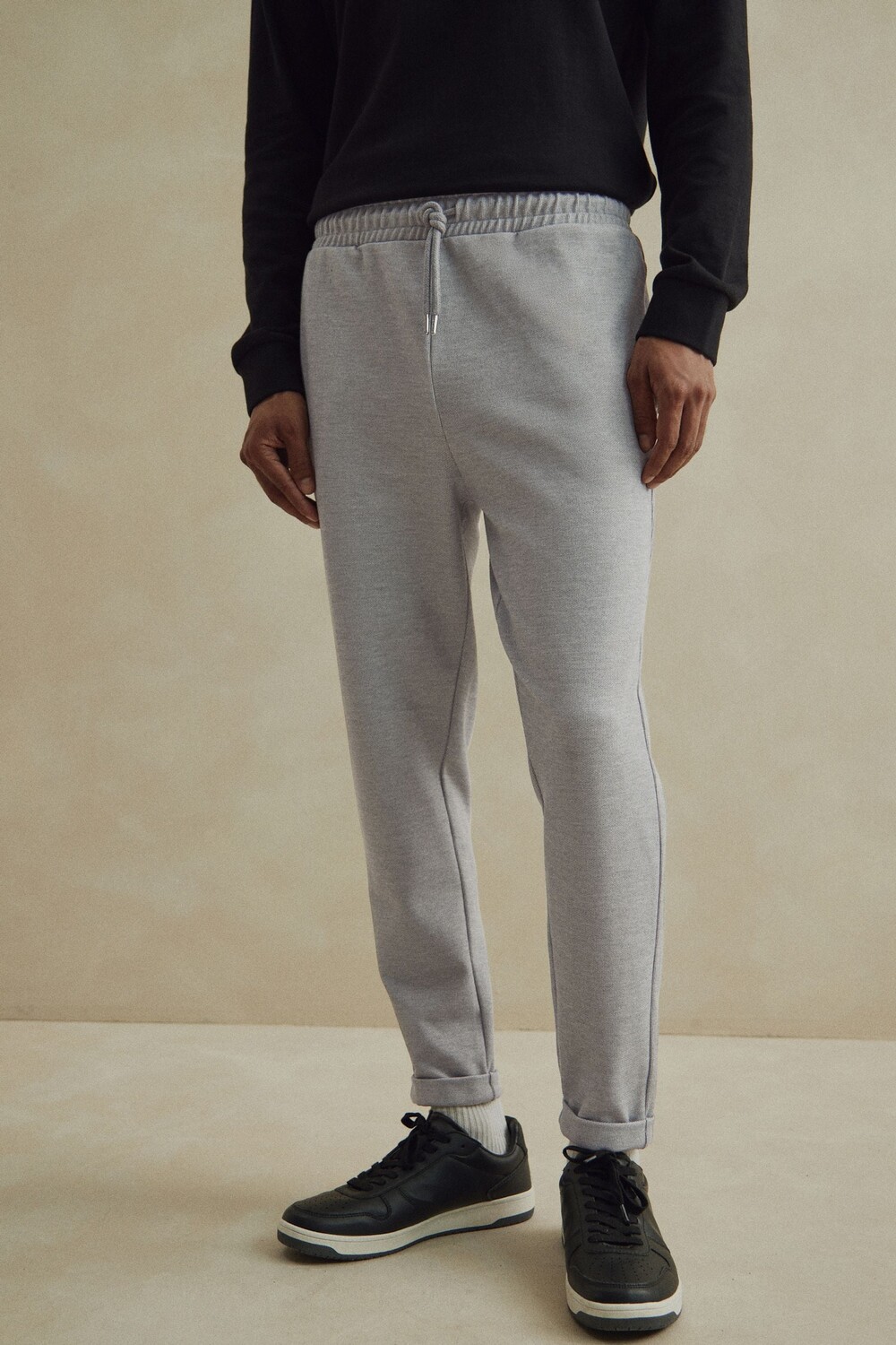 Элегантные джоггеры с зауженными штанинами Next, серый
Элегантные джоггеры с зауженными штанинами Next, серый