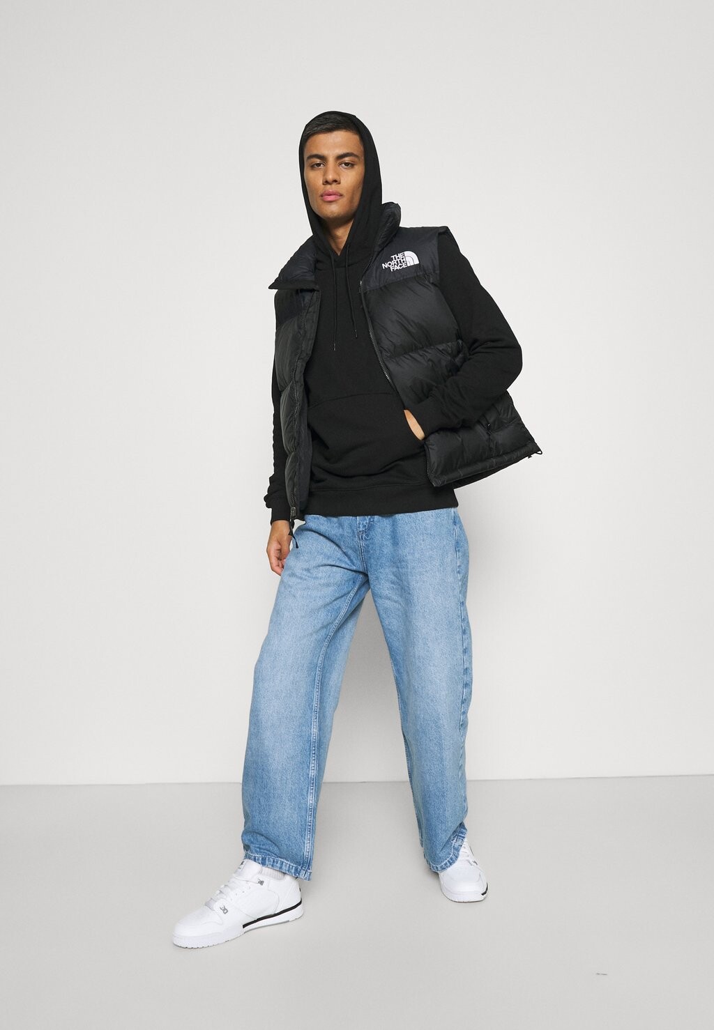 Жилет The North Face ЖИЛЕТ РЕТРО НУПЦЕ, черный
Жилет The North Face ЖИЛЕТ РЕТРО НУПЦЕ, черный