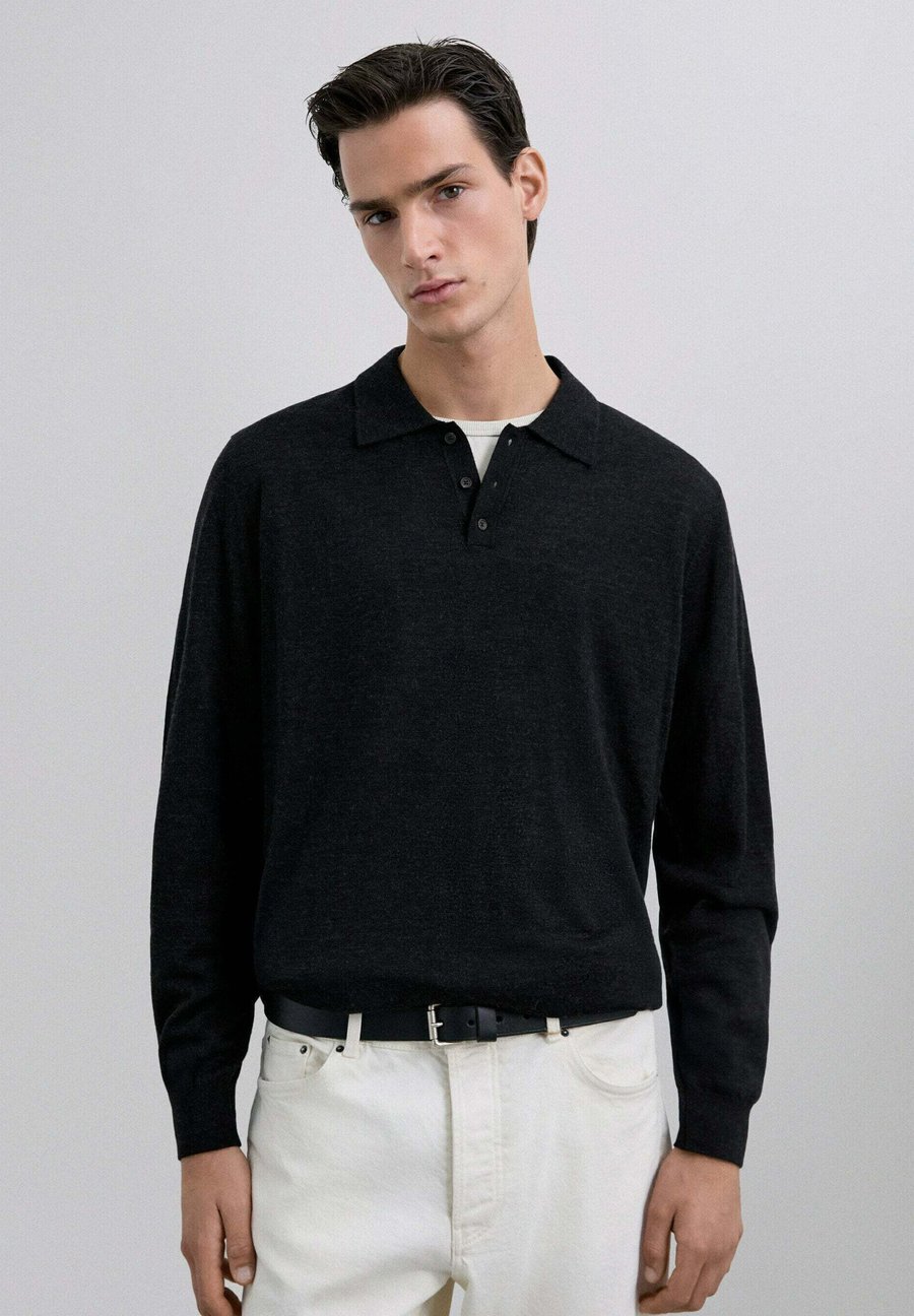 Поло Scalpers ICON FARREL TRICOT, Dark Grey
Поло Scalpers ICON FARREL TRICOT, Dark Grey