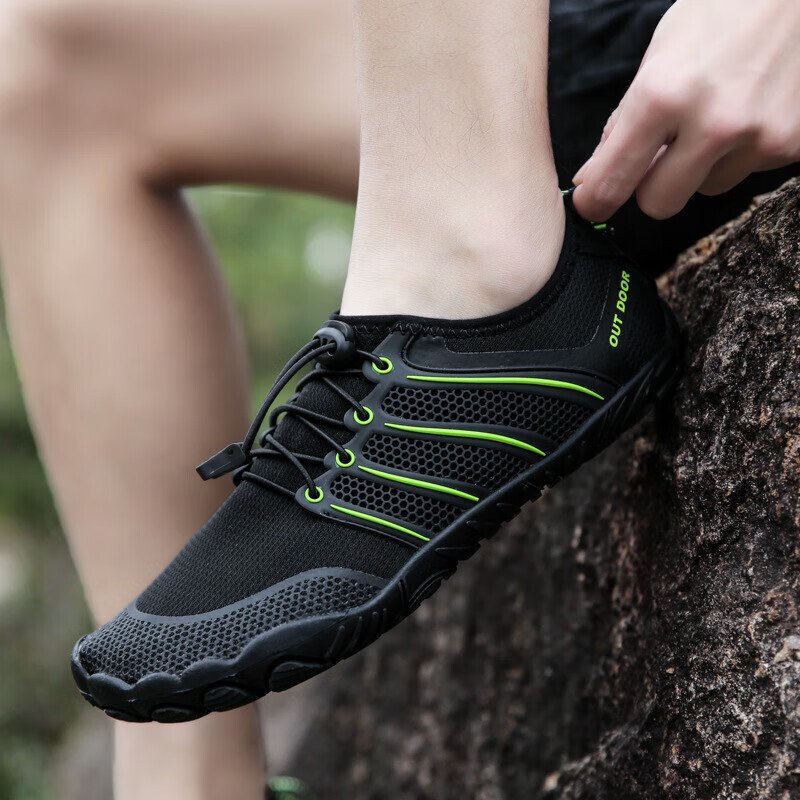 SBART Mulberry мужские и женские забродные туфли для плавания, быстросохнущие туфли с пятью пальцами, черно-зеленые 9519 35-47
SBART Mulberry мужские и женские забродные туфли для плавания, быстросохнущие туфли с пятью пальцами, черно-зеленые 9519 35-47