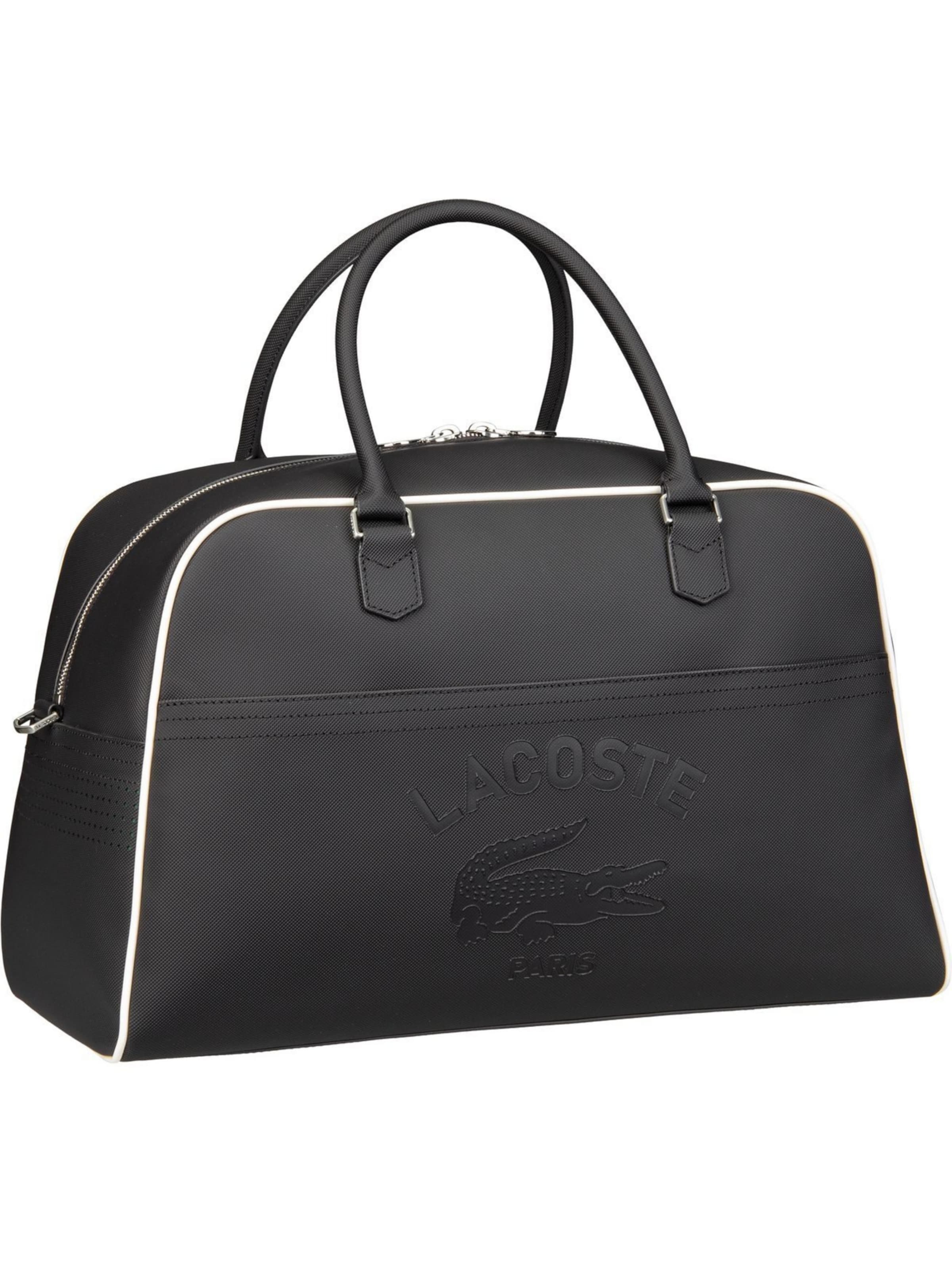Lacoste Weekender в черном цвете
Lacoste Weekender в черном цвете